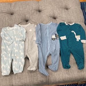 Carter’s Set Of 4 Snap Up Footie Pajamas Size 6 Month